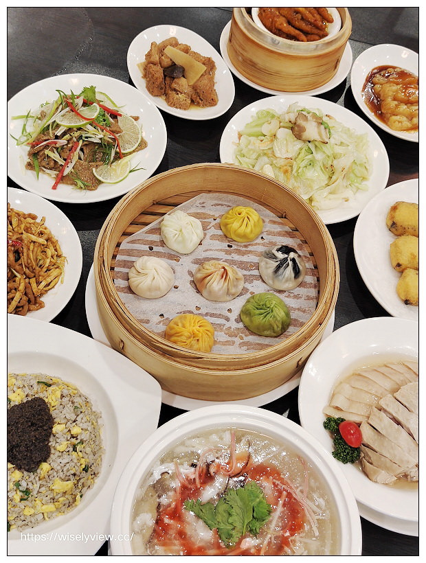 台北大安。點水樓SOGO復興店｜2021米其林必比登再加持，必嚐七彩冠軍小籠包，還有私房推薦江浙料理 x 內用外帶安心防疫好菜～捷運忠孝復興站美食