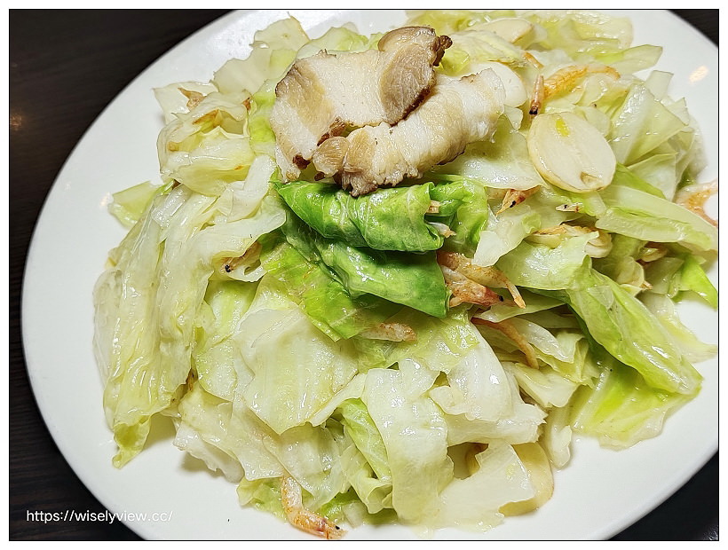 台北大安。點水樓SOGO復興店｜2021米其林必比登再加持，必嚐七彩冠軍小籠包，還有私房推薦江浙料理 x 內用外帶安心防疫好菜～捷運忠孝復興站美食