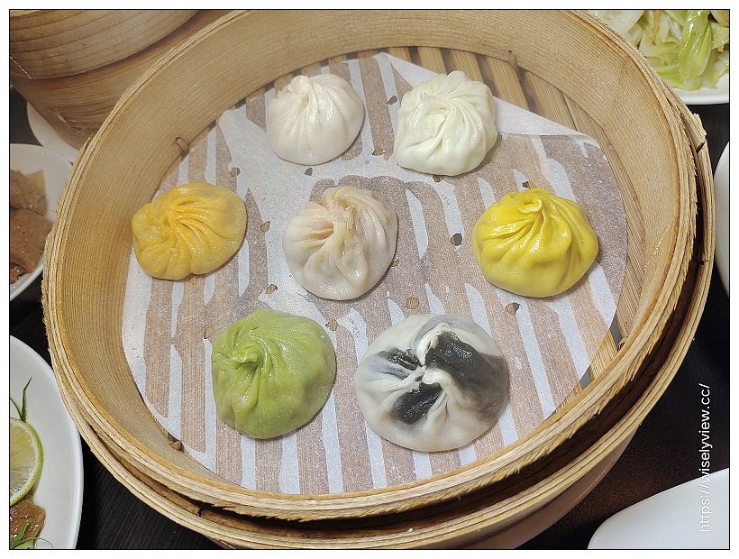 台北大安。點水樓SOGO復興店｜2021米其林必比登再加持，必嚐七彩冠軍小籠包，還有私房推薦江浙料理 x 內用外帶安心防疫好菜～捷運忠孝復興站美食