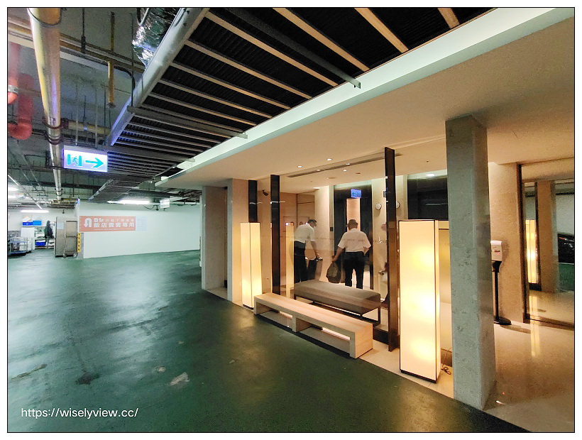 和逸飯店台北民生館｜相鄰捷運行天宮站與小巨蛋商圈，日式風格環境近松山機場附停車場，隱藏版網美景觀房型推薦介紹～兩天一夜遊景點美食行程分享