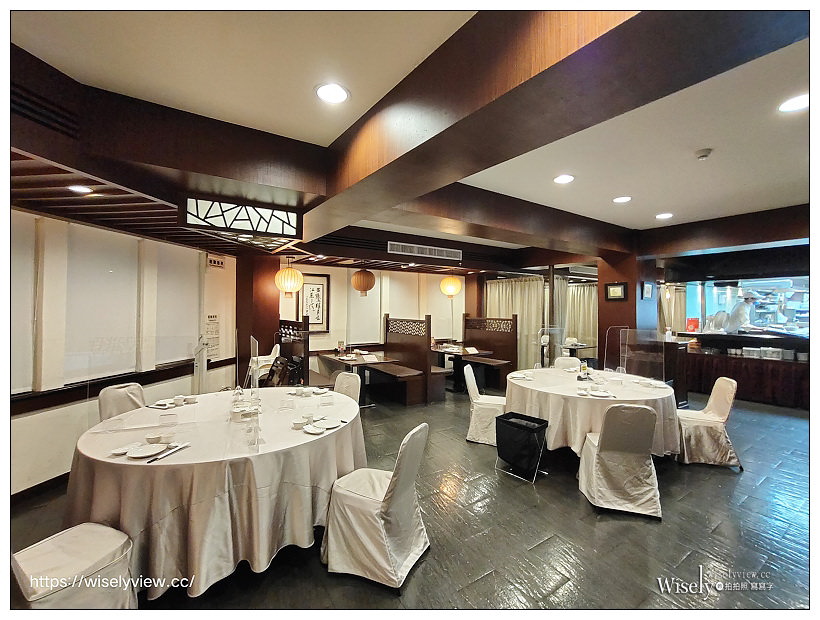 台北中正。點水樓懷寧店-2021秋蟹美饌｜花雕蒸膏蟹四人合餐、芝麻蟹肉酪梨捲、酥炸鮮蚵雨來菇～捷運台大醫院站美食 x 228公園美食 x 米其林推薦美食