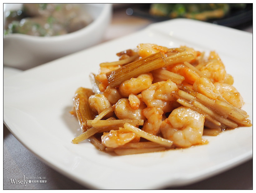 台北中正。點水樓懷寧店-2021秋蟹美饌｜花雕蒸膏蟹四人合餐、芝麻蟹肉酪梨捲、酥炸鮮蚵雨來菇～捷運台大醫院站美食 x 228公園美食 x 米其林推薦美食