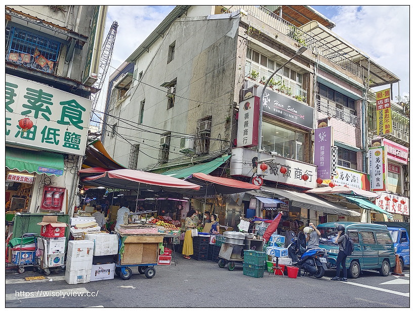 台北中正。城中豆花伯｜城中市場50年老字號銅板小吃～捷運西門站美食 x 城中市場美食 x 西門町美食