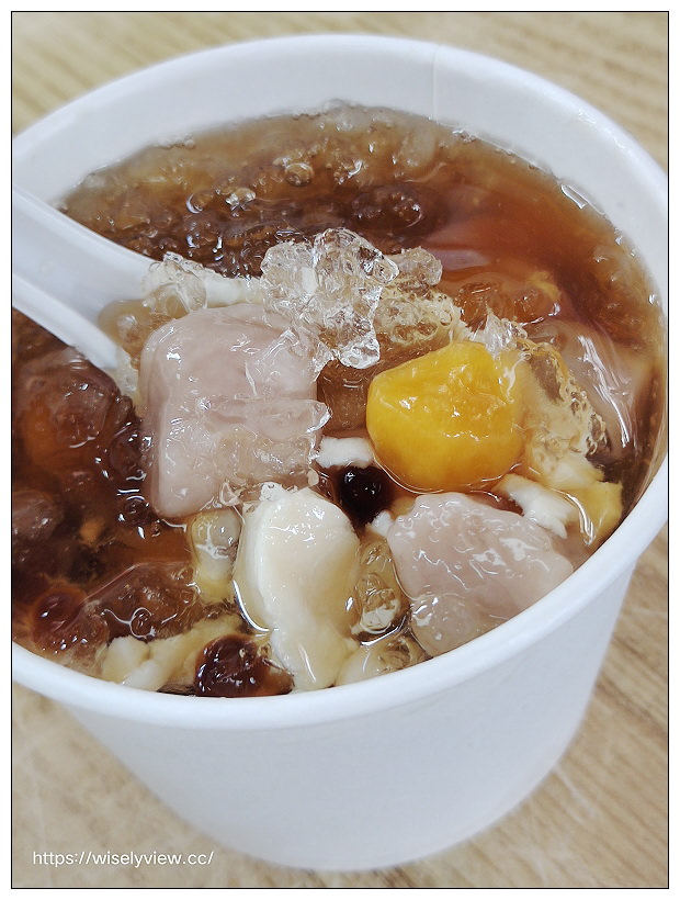 台北中正。城中豆花伯｜城中市場50年老字號銅板小吃～捷運西門站美食 x 城中市場美食 x 西門町美食