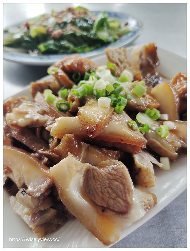 台北文山。福音小館藥膳牛肉麵｜景美萬隆在地私房美食，百元有找湯頭甘甜份量多，必嚐厚切豬耳朵～捷運萬隆站美食 x 景美美食 x 景美牛肉麵 x 台北牛肉麵
