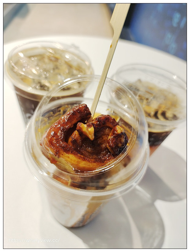 Ak.if 未來咖啡概念店。台北新光三越信義A8 ｜Fika Fika Cafe、橙果設計聯名品牌～捷運市政府站美食