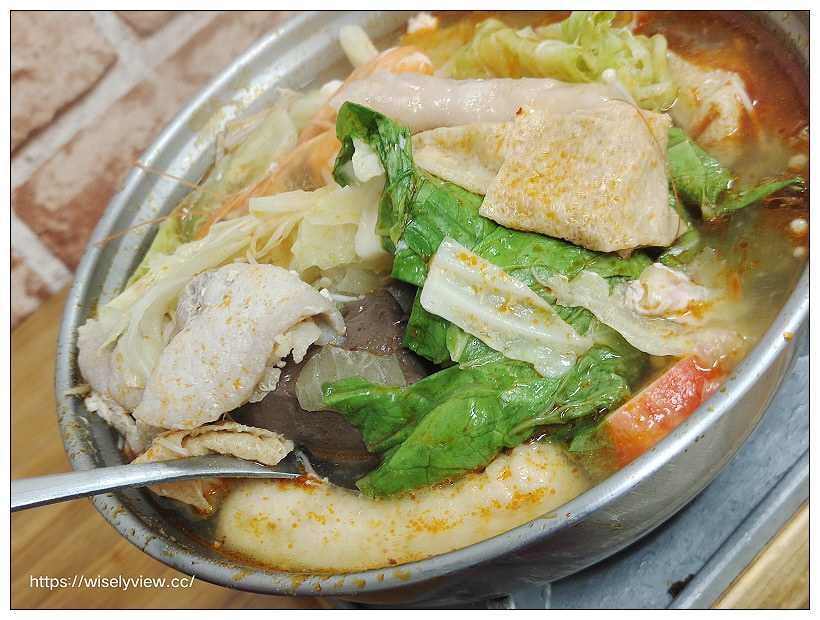 湯媽精緻小火鍋︱湯頭佳火鍋料可換菜肉︱捷運景美站