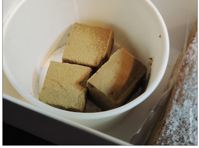 台北大安。慕軒飯店 – URBAN331：隱藏版甜點2021｜法式香緹草莓蛋糕、東方美人生乳捲附培茶生巧克力、可可生乳捲附松露巧克力，餐飲通用券更超值！