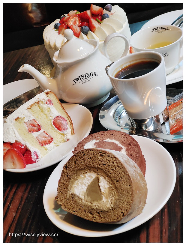 台北大安。慕軒飯店 – URBAN331：隱藏版甜點2021｜法式香緹草莓蛋糕、東方美人生乳捲附培茶生巧克力、可可生乳捲附松露巧克力，餐飲通用券更超值！