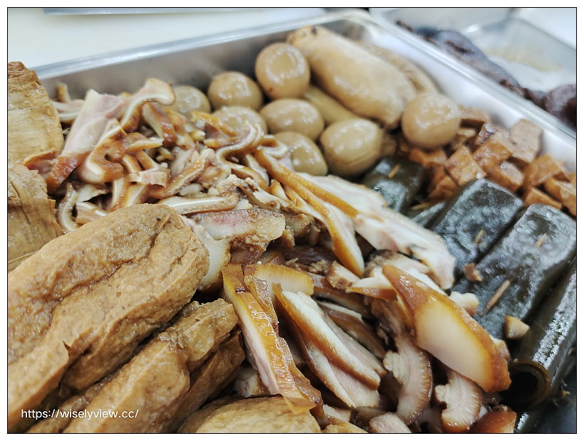 歇業。一間麵店-老士官長川味三寶牛肉麵︱不輸飯店名廚用料十足，特色滷色必點好吃～淡大牛肉麵 x 淡大美食 x 淡江美食 x 淡江大學大忠街牛肉麵