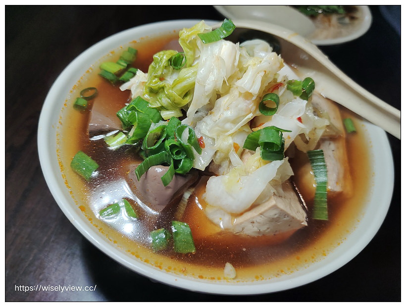 歇業。景美廟口臭豆腐︱必吃炸臭豆腐、鴨血豆腐和米腸