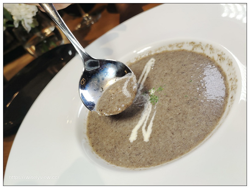 JK Studio 義法餐廳－桃園華泰店｜情侶約會打卡餐廳首選，餐點精緻豐富高質感，環境日夜皆美～華泰名品城美食 x 高鐵桃園站美食 x 青埔美食 x 桃園美食