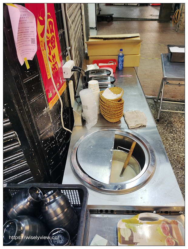 台北北投。石牌自強市場 六分熟牛排︱路邊攤鐵板原肉牛排～捷運石牌站美食 x 石牌美食 x 北投美食