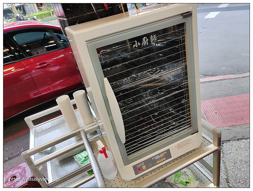 台北北投。石牌自強市場 六分熟牛排︱路邊攤鐵板原肉牛排～捷運石牌站美食 x 石牌美食 x 北投美食