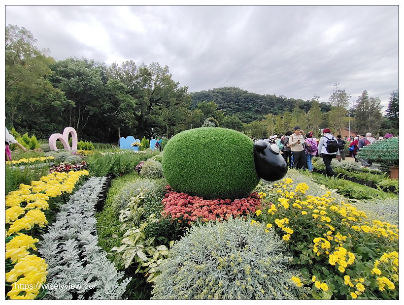 2021士林官邸菊展。菊來運轉 11/26-12/12 交通路線停車︱旋轉大立菊、巨型恐龍、笑笑羊拍照打卡資訊