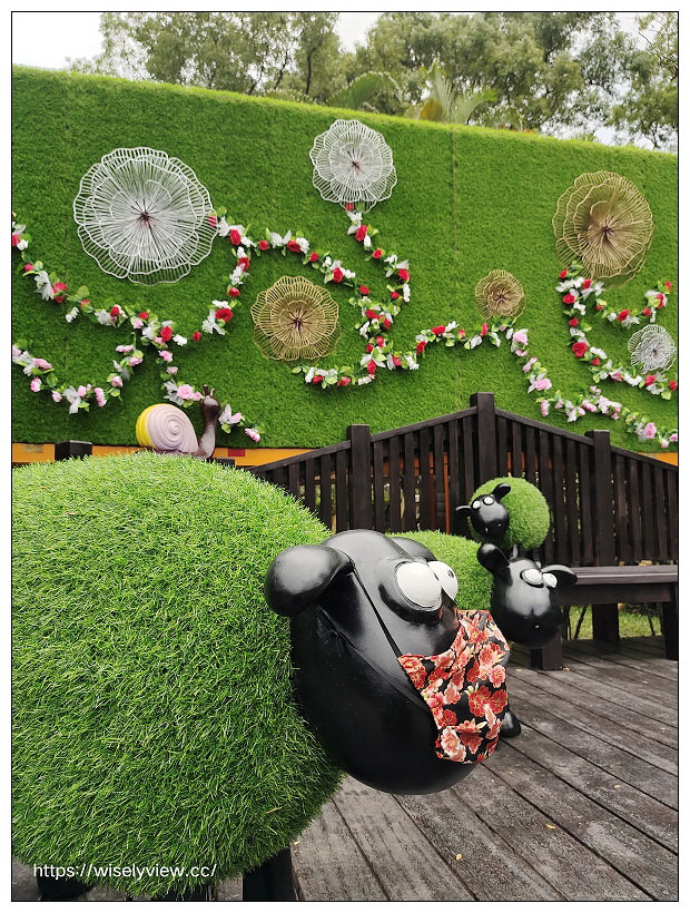 2021士林官邸菊展。菊來運轉 11/26-12/12 交通路線停車︱旋轉大立菊、巨型恐龍、笑笑羊拍照打卡資訊