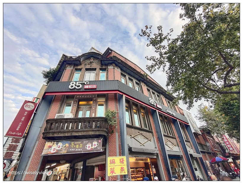 台北萬華。三六食粑(原36圓仔店)︱龍山寺旁傳統甜湯粿店，推薦招牌綜合甜湯、紫米桂圓粥和燒麻糬～捷運龍山寺站美食 x 萬華美食 x 艋舺夜市美食