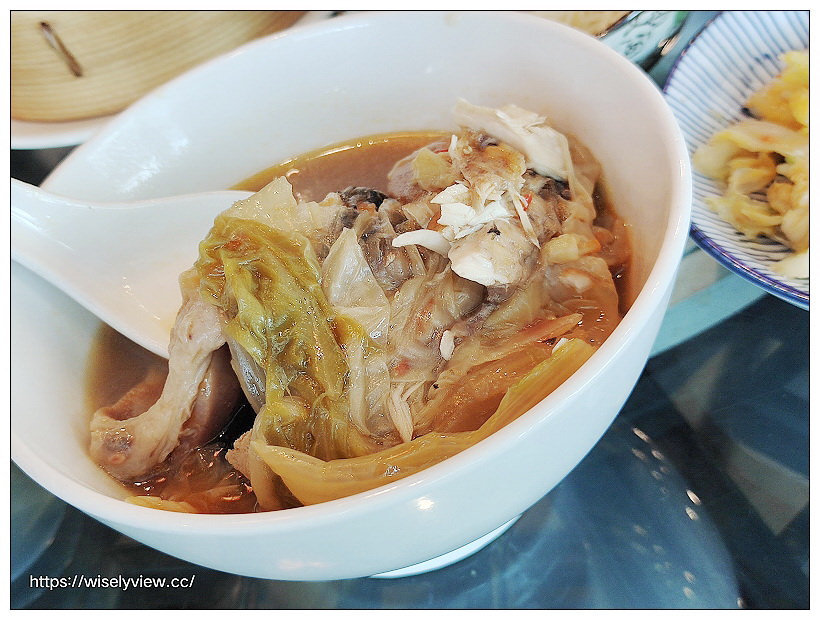 台北大安。點水樓SOGO復興店︱2021煲燒補湯冬季限定：砂鍋大魚頭or砂鍋羊肉湯四人合餐，還有大直店招牌港點五道～捷運忠孝復興站美食 x 米其林比必登