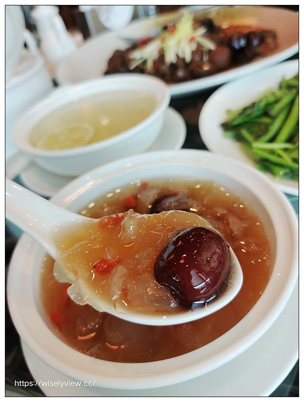 台北大安。點水樓SOGO復興店︱2021煲燒補湯冬季限定：砂鍋大魚頭or砂鍋羊肉湯四人合餐，還有大直店招牌港點五道～捷運忠孝復興站美食 x 米其林比必登