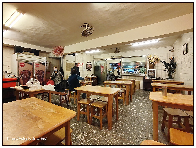 這一家麵店︱興德市場米粉湯黑白切，特推滷鍋大腸頭︱捷運萬芳醫院站