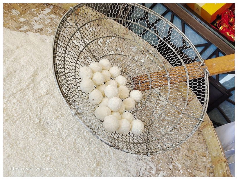 台北松山。點水樓南京店︱現作手搖元宵每日兩回，可內用外帶，還有新品桂花糖藕～捷運小巨蛋站美食