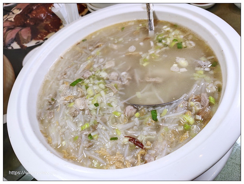 台北中山。華國飯店 帝國會館︱潮廣料理與私房菜，烤鴨三吃、蝦醬三層肉～捷運中山國小站美食 x 雙城街美食 x 晴光市場美食 x 林森北路美食 x 台北烤鴨