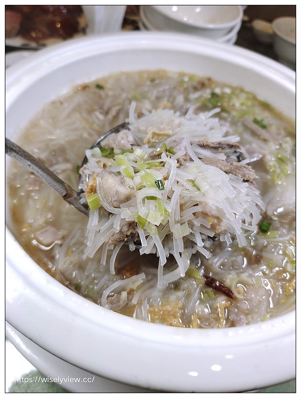 台北中山。華國飯店 帝國會館︱潮廣料理與私房菜，烤鴨三吃、蝦醬三層肉～捷運中山國小站美食 x 雙城街美食 x 晴光市場美食 x 林森北路美食 x 台北烤鴨