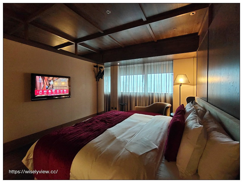 台北中正。君品酒店 Palais de Chine Hotel︱「文藝住房 查理五世總統套房導覽」一泊二食住宿專案，免費享用早晚餐，還有高質感套房與專人典故介紹