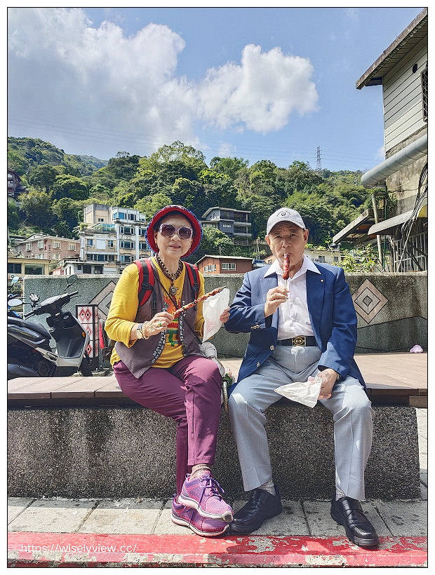 烏來老街美食。山地美食屋︱百元價格服務親切山產野菜種類多,必嚐魚蝦雙拼、珠蔥煎蛋與馬告雞湯 烏來老街美食。山地美食屋︱百元價格服務親切山產野菜種類多,必嚐魚蝦雙拼、珠蔥煎蛋與馬告雞湯