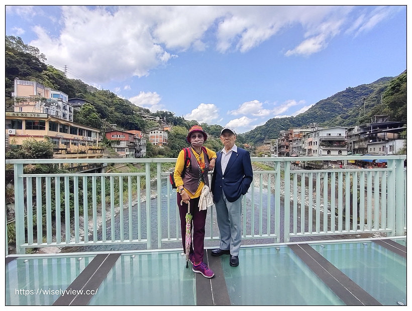 烏來老街美食。山地美食屋︱百元價格服務親切山產野菜種類多,必嚐魚蝦雙拼、珠蔥煎蛋與馬告雞湯 烏來老街美食。山地美食屋︱百元價格服務親切山產野菜種類多,必嚐魚蝦雙拼、珠蔥煎蛋與馬告雞湯