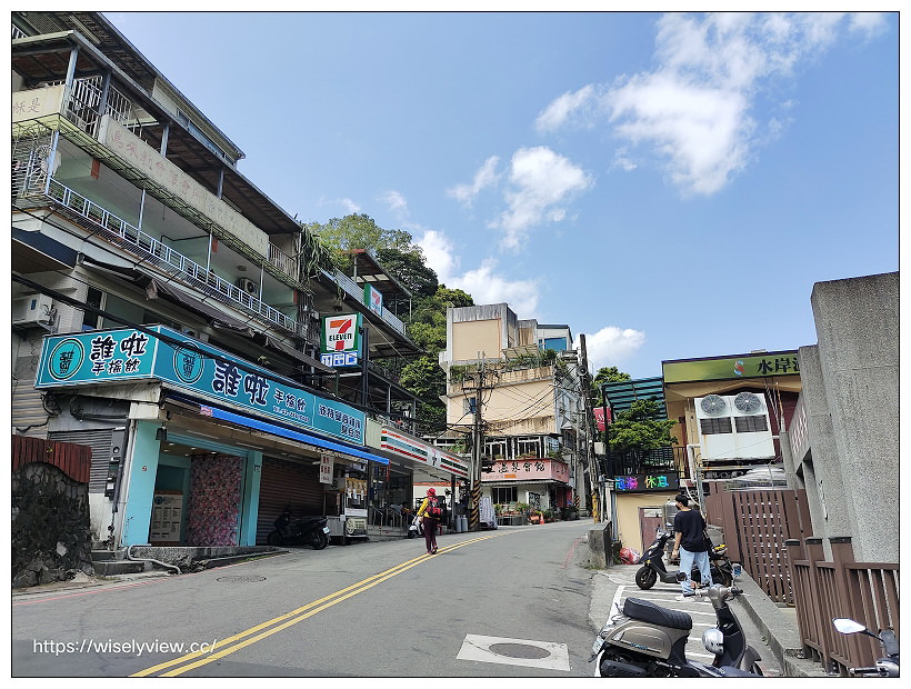 烏來老街美食。山地美食屋︱百元價格服務親切山產野菜種類多,必嚐魚蝦雙拼、珠蔥煎蛋與馬告雞湯 烏來老街美食。山地美食屋︱百元價格服務親切山產野菜種類多,必嚐魚蝦雙拼、珠蔥煎蛋與馬告雞湯