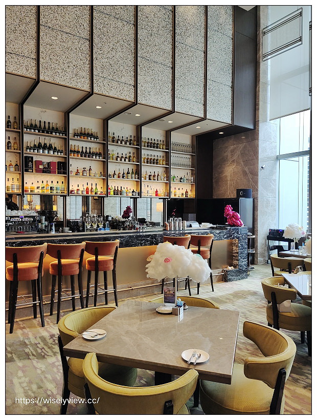 台北六福萬怡酒店。JC Cat 鳥籠下午茶：跟著雲朵去旅行 – 南洋泰國篇︱視覺系開胃鹹甜點與色彩繽紛飲品～捷運南港站美食 x 南港下午茶 x 南港車站美食