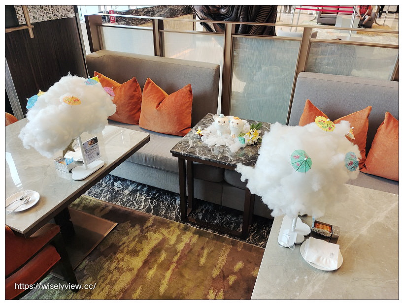 台北六福萬怡酒店。JC Cat 鳥籠下午茶：跟著雲朵去旅行 – 南洋泰國篇︱視覺系開胃鹹甜點與色彩繽紛飲品～捷運南港站美食 x 南港下午茶 x 南港車站美食