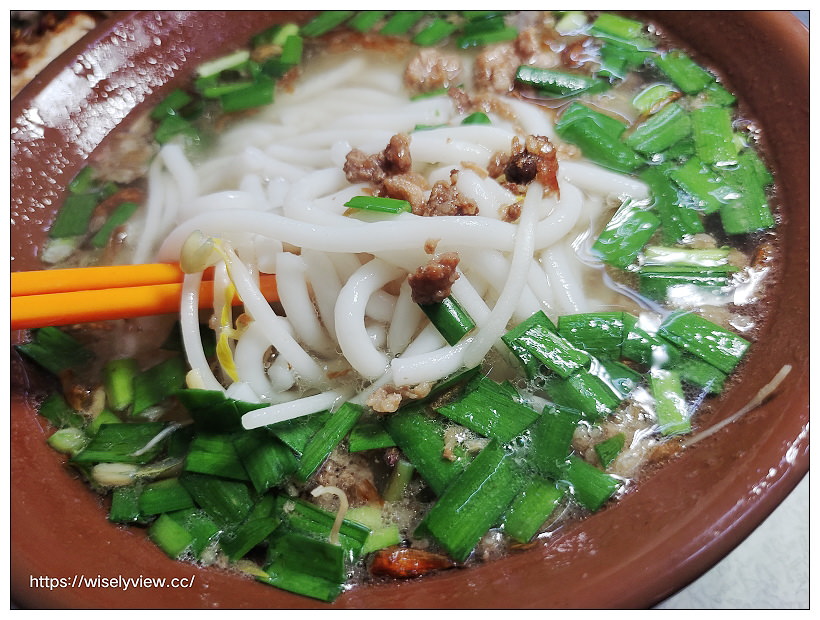 台北中正。黑白切南機場美食︱麵食20元、黑白切30元，24小時營業可內用外帶宵夜~南機場夜市美食
