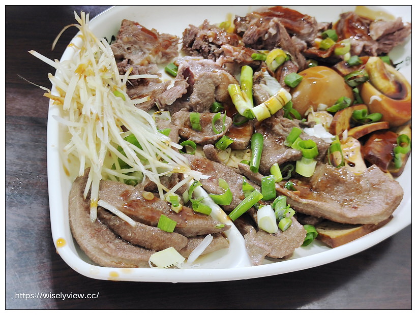 石碇頭骨肉老店︱原八分寮小吃店，古早味黑白切，必吃三招牌大推～石碇美食 x 石碇小吃 x 石碇黑白切