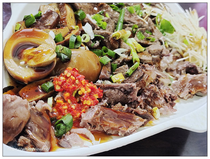 石碇頭骨肉老店︱原八分寮小吃店，古早味黑白切，必吃三招牌大推～石碇美食 x 石碇小吃 x 石碇黑白切