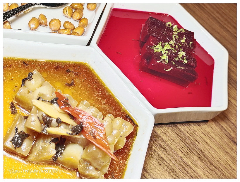 中山對酌。預約制私廚家宴（二訪）︱八味正龍鱈、白菜干煲花膠雞湯、川蜀麻辣水煮牛、溏心烏魚子～捷運中山國小站美食 x 晴光商圈美食