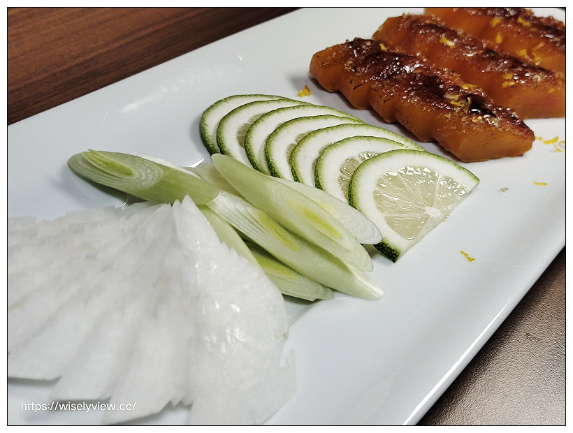 中山對酌。預約制私廚家宴（二訪）︱八味正龍鱈、白菜干煲花膠雞湯、川蜀麻辣水煮牛、溏心烏魚子～捷運中山國小站美食 x 晴光商圈美食