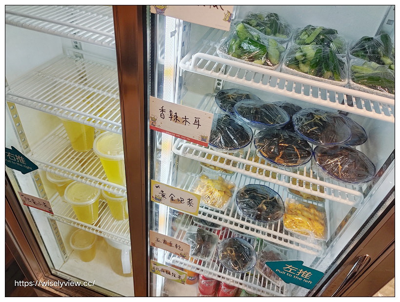 台北文山。穀香雞肉飯︱去骨雞腿肉百元價多種選擇～景美夜市美食 x 捷運景美站美食 x 景美雞肉飯