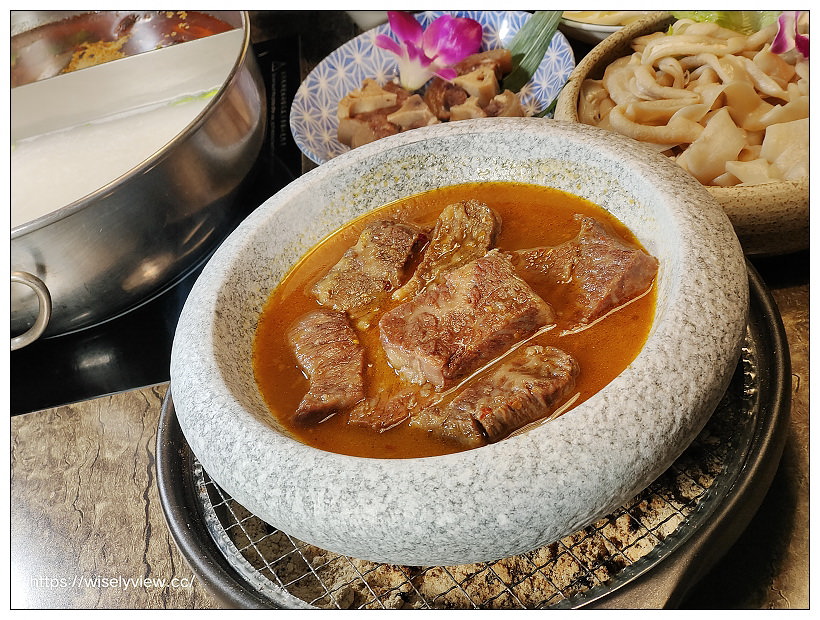 台北中山。食徒 麻辣牛尾鴛鴦鍋︱戰斧牛排、罌粟龍蝦堡、炸蛋三吃、酥炸野生田雞,秘製手工乾碟美味更升級~捷運南京復興站美食 台北中山。食徒 麻辣牛尾鴛鴦鍋︱戰斧牛排、罌粟龍蝦堡、炸蛋三吃、酥炸野生田雞,秘製手工乾碟美味更升級~捷運南京復興站美食