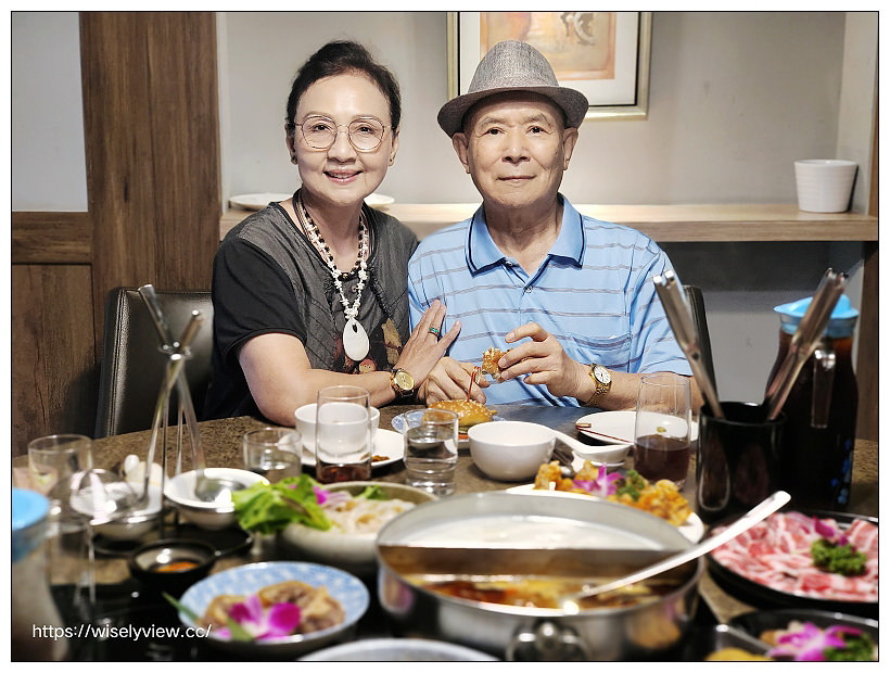 台北中山。食徒 麻辣牛尾鴛鴦鍋︱戰斧牛排、罌粟龍蝦堡、炸蛋三吃、酥炸野生田雞,秘製手工乾碟美味更升級~捷運南京復興站美食 台北中山。食徒 麻辣牛尾鴛鴦鍋︱戰斧牛排、罌粟龍蝦堡、炸蛋三吃、酥炸野生田雞,秘製手工乾碟美味更升級~捷運南京復興站美食