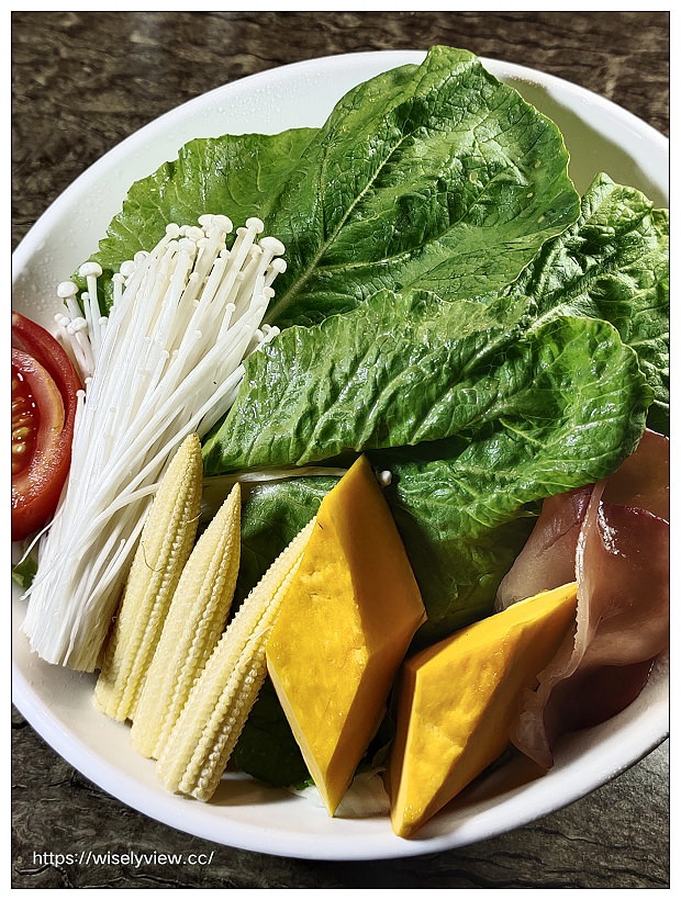 台北中山。食徒 麻辣牛尾鴛鴦鍋︱戰斧牛排、罌粟龍蝦堡、炸蛋三吃、酥炸野生田雞,秘製手工乾碟美味更升級~捷運南京復興站美食 台北中山。食徒 麻辣牛尾鴛鴦鍋︱戰斧牛排、罌粟龍蝦堡、炸蛋三吃、酥炸野生田雞,秘製手工乾碟美味更升級~捷運南京復興站美食