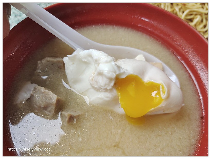 台北文山。驢爸爸涼麵︱景美市場早午餐，半熟蛋綜合湯也必點～捷運景美站美食 x 世新美食 x 景美涼麵