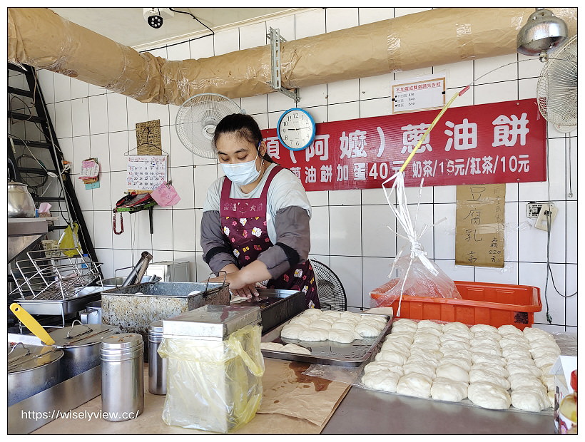 頂埔阿嬤蔥油餅︱加蛋加醬才對味油炸三星蔥餅︱頭城新址附停車場