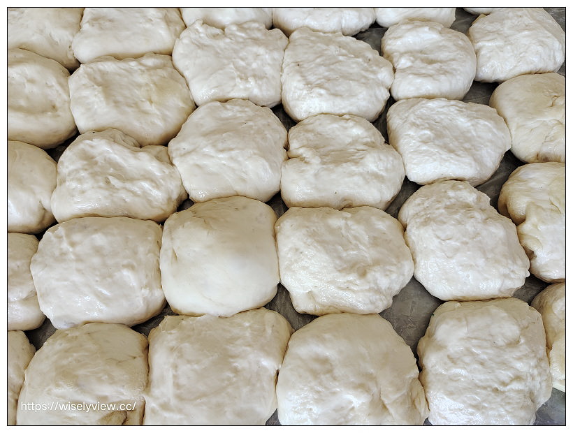 頂埔阿嬤蔥油餅︱加蛋加醬才對味油炸三星蔥餅︱頭城新址附停車場