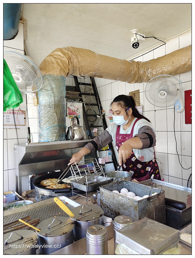 頂埔阿嬤蔥油餅︱加蛋加醬才對味油炸三星蔥餅︱頭城新址附停車場