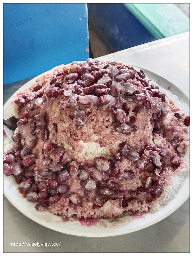 宜蘭頭城。小涼園冰果室︱在地超過一甲子的剉冰店，必嚐八寶冰與紅豆牛奶冰～頭城美食 x 宜蘭美食