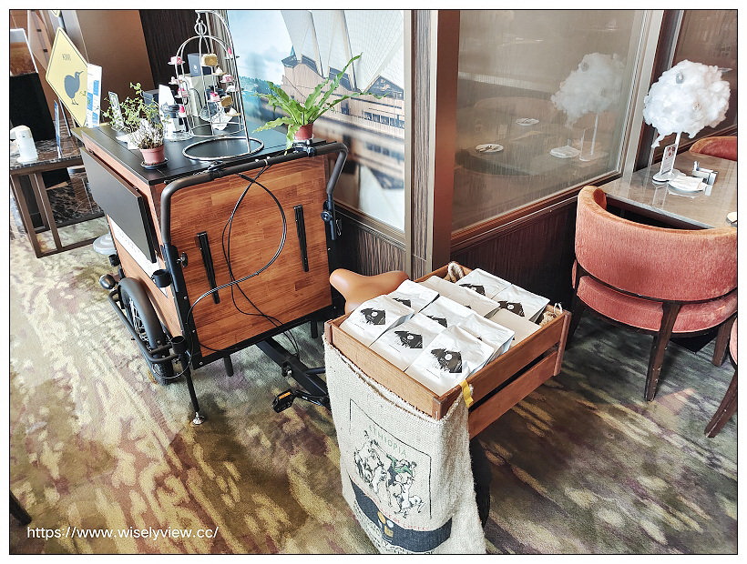 台北六福萬怡酒店。The LOUNGE︱澳大利亞篇：JC Cat 鳥籠下午茶－跟著雲朵去旅行～捷運南港車站美食 x 南港美食 x 南港下午茶