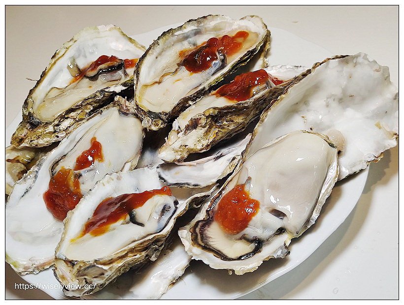 台北六福萬怡酒店。敘日 全日餐廳-東南亞美食節（自助餐吃到飽）︱假日限定超值好料，以及視覺系泰式火山排骨，多國佳餚聚一堂～捷運南港站美食