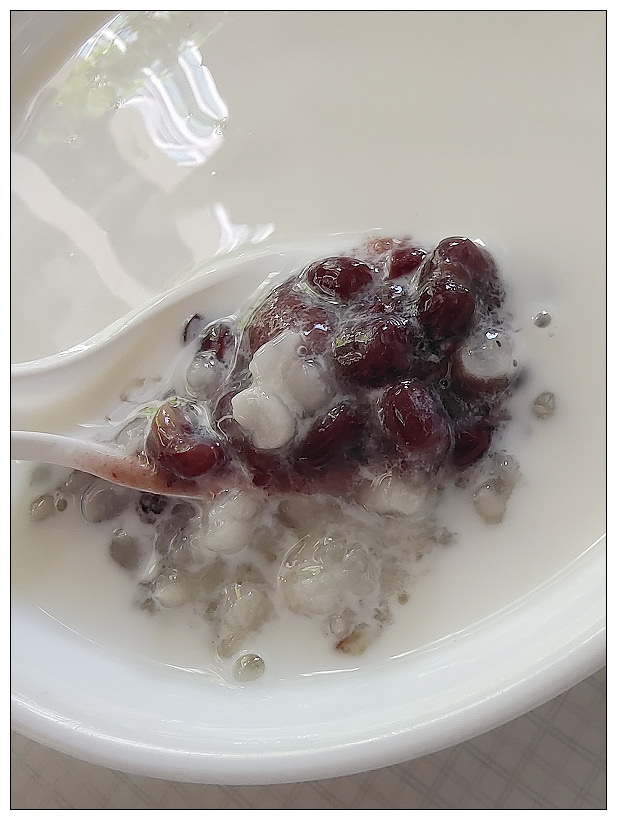 高雄前金。鍾家高雄綠豆湯大王:阿里伯綠豆湯名店︱薏仁牛奶和烤吐司也好吃,一甲子以上老店 高雄前金。鍾家高雄綠豆湯大王:阿里伯綠豆湯名店︱薏仁牛奶和烤吐司也好吃,一甲子以上老店